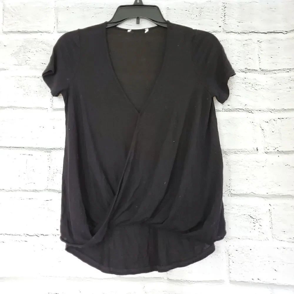 Lush crossover high low black short sleeve shirt